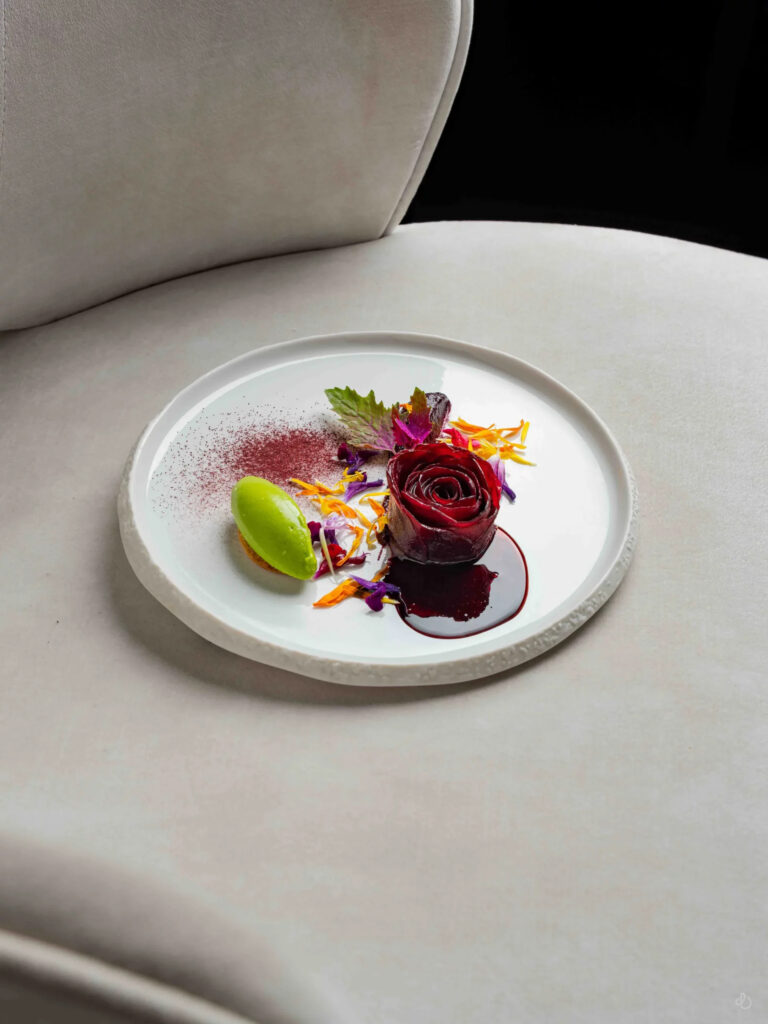 Déclinaison de betterave : ketchup, rosace, jus et sorbet