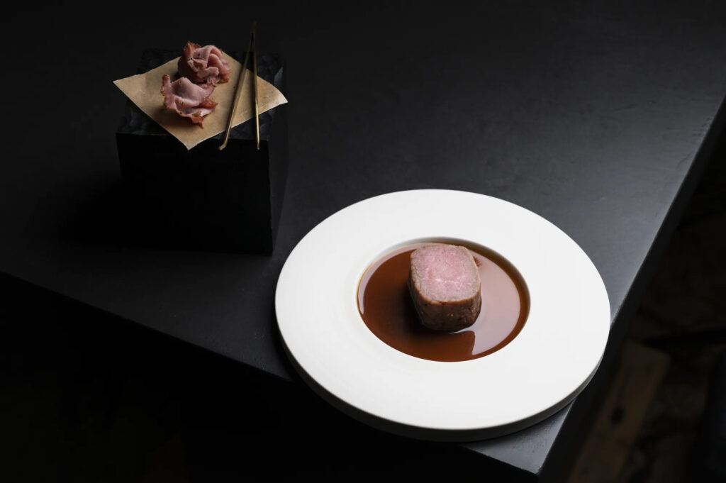 Veau Nantais rôti avec coings confits