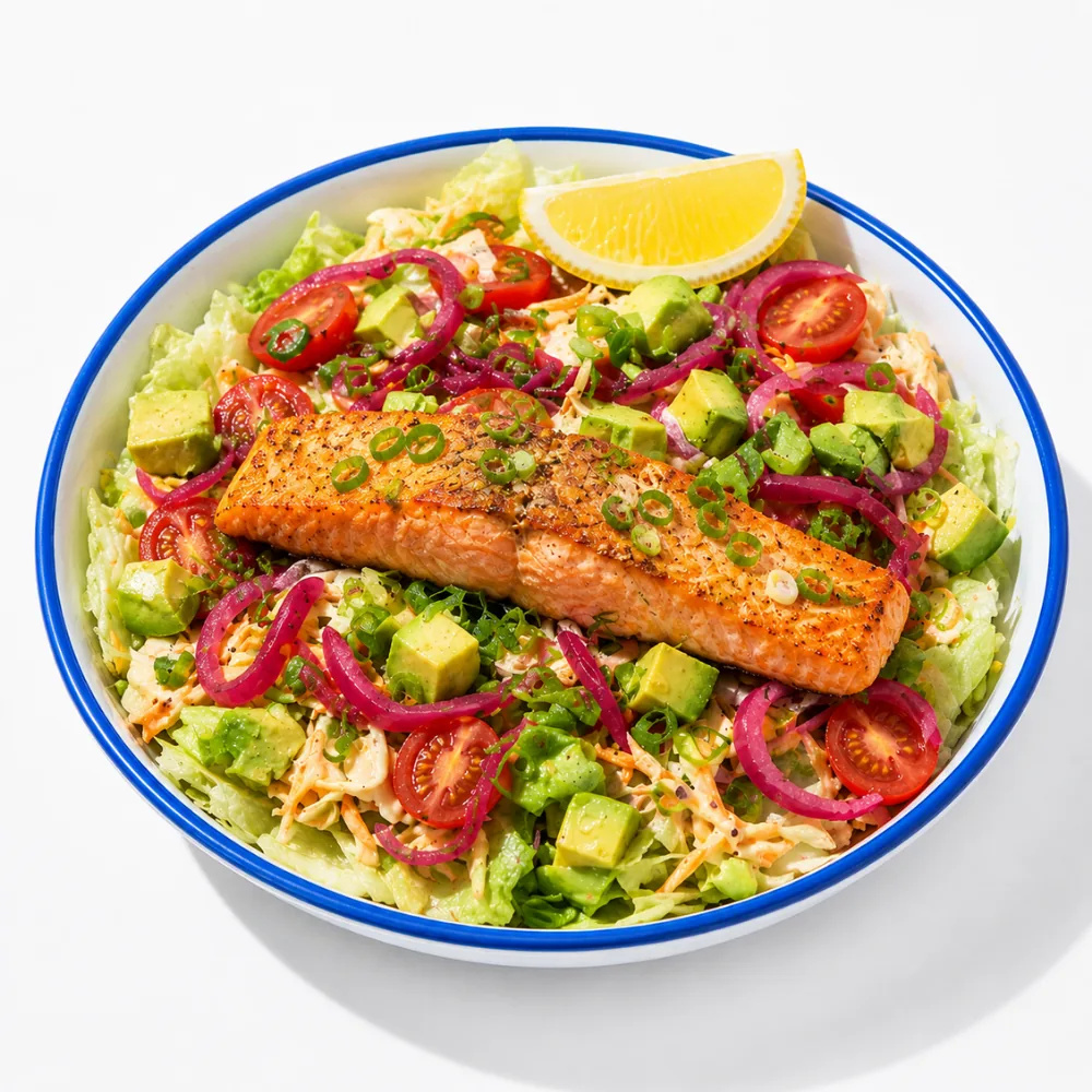 Salade fraîche de saumon mi-cuit et avocat